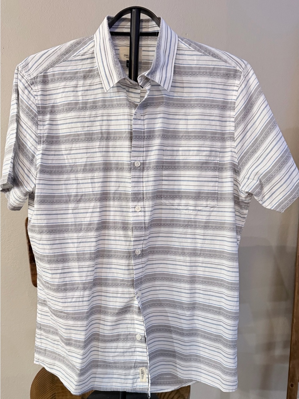 Society White and Gray Striped Short-Sleeve Button-Up Shirt